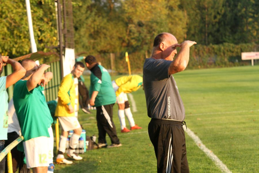 Tréner-psychológ Ján Mézsáros začaroval hlavy Bodočanom len na futbal.